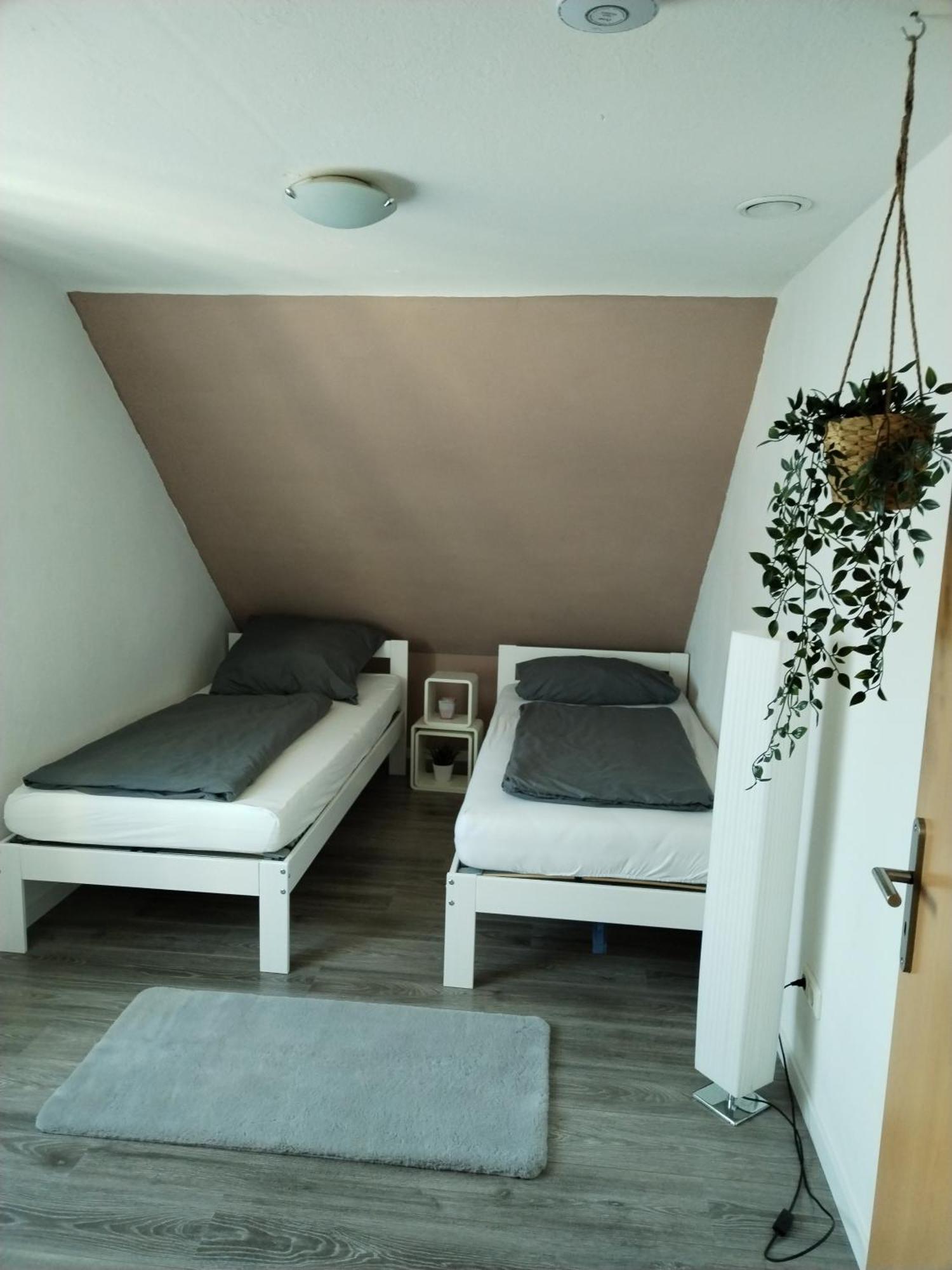 Gemuetliche 5Pers Ferienwohnung "Am Steinbach" Naehe Nuernberg Ruhig Und Gute Anbindung Burgthann Kamer foto
